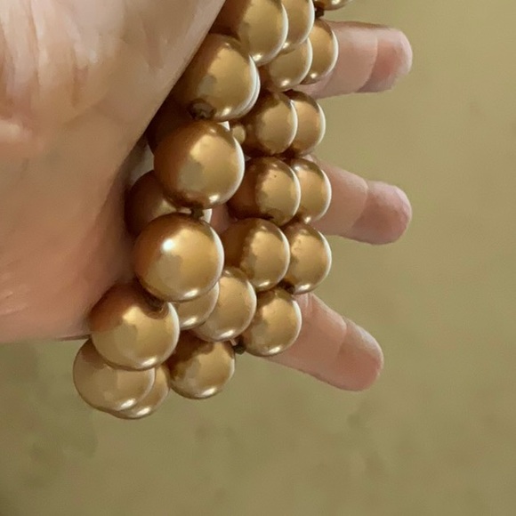 Unsigned Dark Champagne Gold Tone Knotted Faux Pearl Necklace Classic - Picture 14 of 16